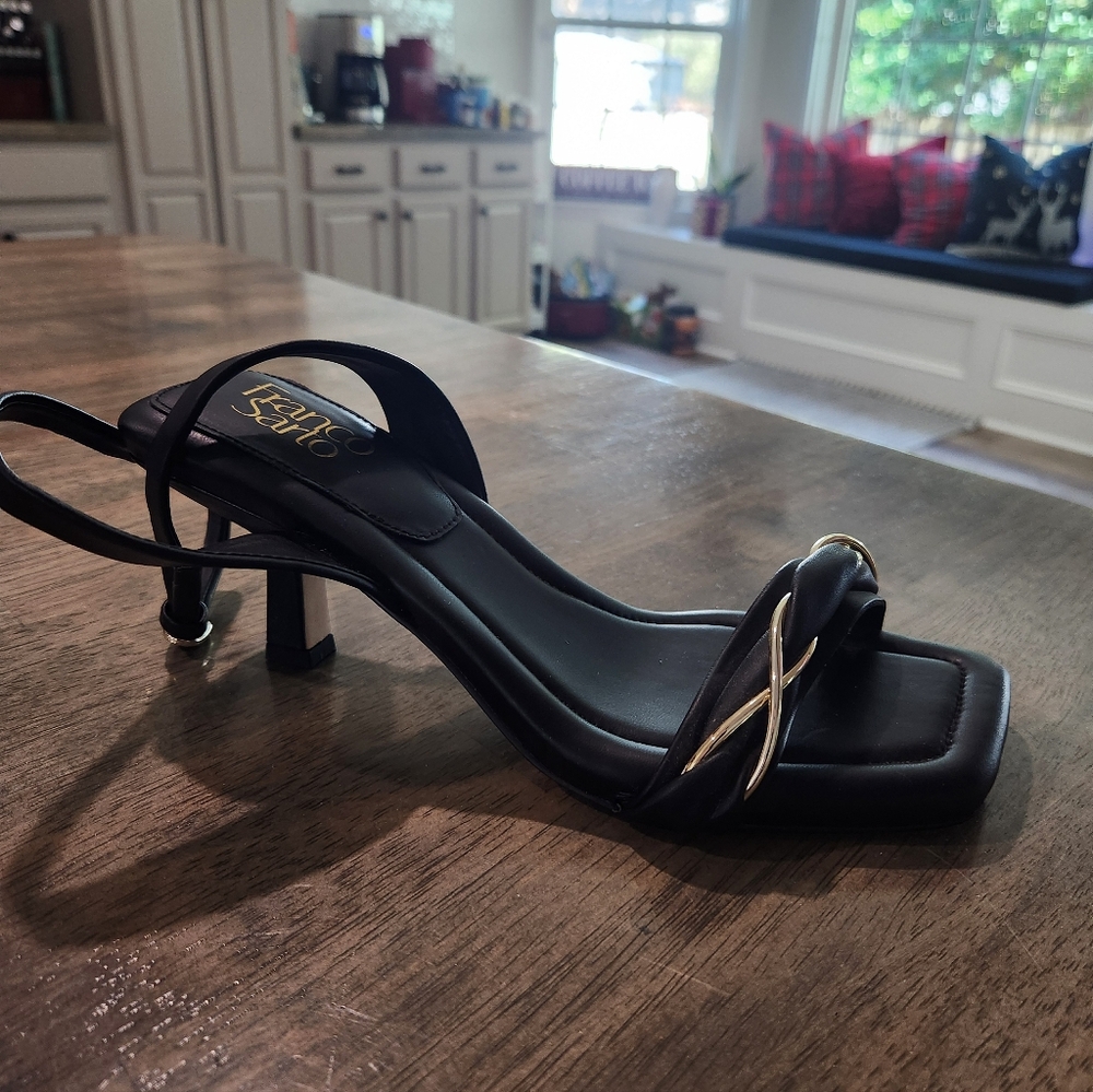 Franco Sarto Black Heels with Gold Accents Strappy Sandals Sz 7